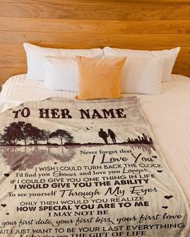 Blanket for Wife, Personalized Fleece Sherpa Blankets, To my wife never forget that I love you blanket, Husband and wife blanket gift | Mazezy UK