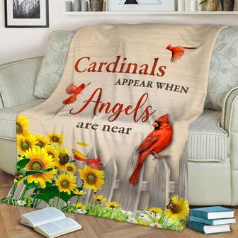 Cardinal Appear When Angles Are Near Blanket, Special Blanket, Anniversary Gift, Christmas Memorial Blanket Gift Friends and Family Gift | Mazezy