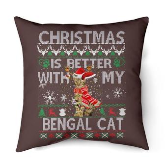 Christmas is better Bengal cat | Mazezy
