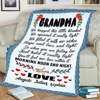 Customized Blanket For Grandma, Grandpa, Nana, Papa, Gift For Grandparent's Day, Christmas, Birthday, Thanksgiving, Gift For Grandparents | Mazezy