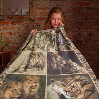 Family Lion Fleece Blanket / Lion Adult Blanket / Lion Kid Blanket/ Animal Blanket | Mazezy