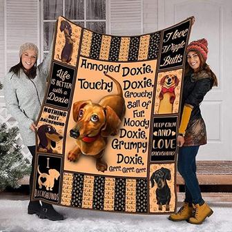 Grumpy Doxie blanket, Dachshund Dog blanket, dog lover blanket,dog mom gifts, Fleece Sherpa blanket, dog dad, Dachshund dad blanket | Mazezy