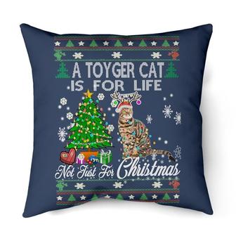 just a girl christmas Toyger cat | Mazezy