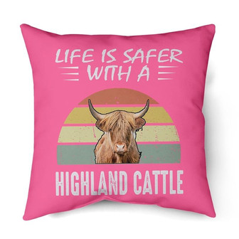 Life is happier with a Highland Cattle | Mazezy