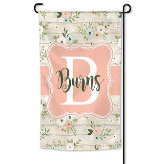 Personalized Floral Family Name Garden Flag, I Love My Family, Custom Name Garden Flag