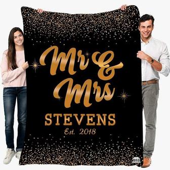 Personalized Name anniversary blanket, Valentine's gifts, Mr & Mrs blanket, Custom blanket, gift for her, gift for him,Fleece sherpa blanket | Mazezy UK