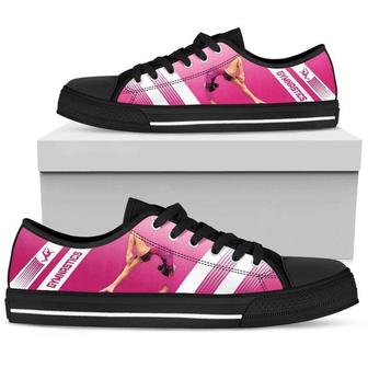 Gymnastics Striped Low Top Shoes - Monsterry