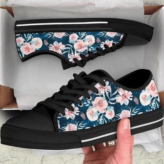 Roses Low Top Shoes - Monsterry