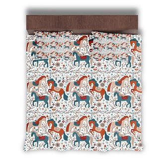 Colorful Three Horses Flowers Pattern Nordic White 3 Pieces Bedding Set - Seseable