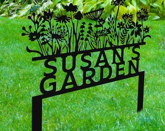 Custom Flowers Metal Garden Decor, Sign for Flower Beds, Personalized Flowers Garden Sign with Stakes - Thegiftio UK
