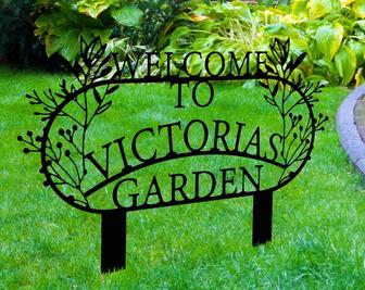 Custom Garden Metal Welcome Sign with Stakes, Personalized Welcome Sign, Unique Home Garden Decor - Thegiftio