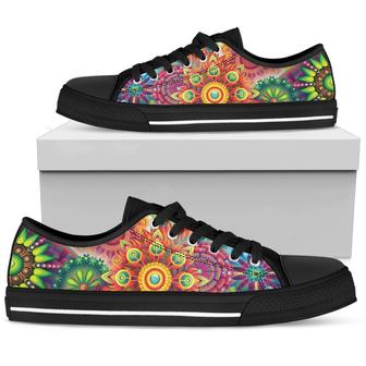 Abstract Bright Floral Low Top Canvas Shoes - Monsterry CA