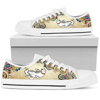 Great Pyrenees Women'S Low Top Shoe - Monsterry