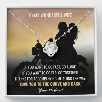 Gift For Wife - Love You To The Curve And Back - The Love Knot Necklace - Thegiftio UK