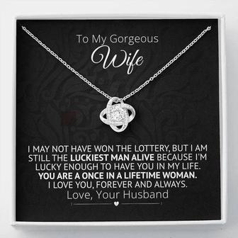 Lucky To Have You - Love Knot Necklace - Thegiftio UK