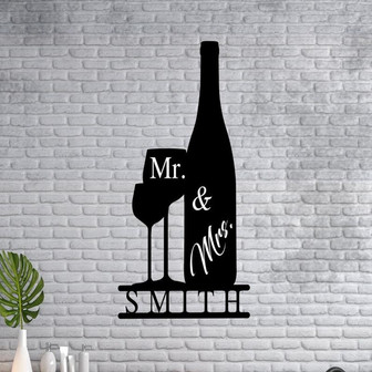 Personalized Metal couple Sign, Anniversary Gift, Newly Engaged Gift, Custom Metal Sign, Metal Wall Art Housewarming Gift Metal Home Decor - Thegiftio UK