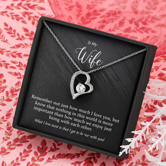 Your Wife Will Love This Beautiful Love Knot Necklace. - Thegiftio UK