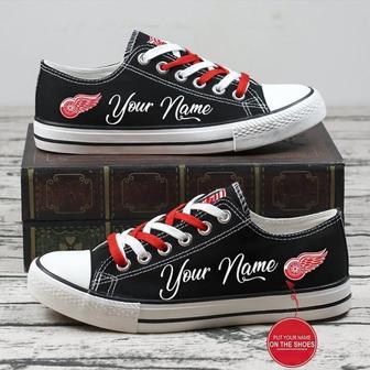 Personalized Detroit Red Wings NHL Hockey Gift For Fans Low Top Custom Canvas Shoes | Favorety DE