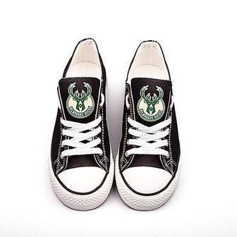 MiIwaukee Bucks Custom Shoes Basketball Bucks Low Top Sneakers Milwaukee NBA Gumshoes Bucks | Favorety AU