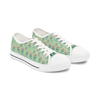 Scrump Stitch Women's Low Top Sneakers - Monsterry CA