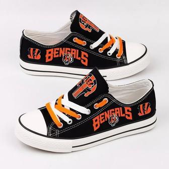 Cincinati BengaIs NFL Football 2 Gift For Fans Low Top Custom Canvas Shoes | Favorety