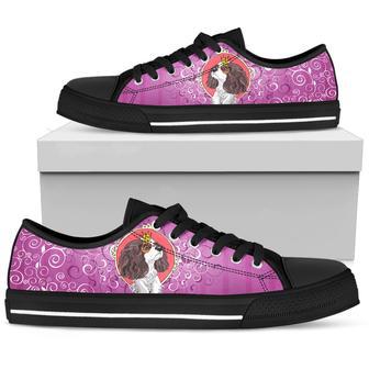 Cocker Spaniel Queen Low Top Shoe | Favorety