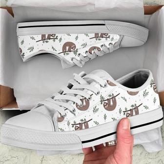 Cute Sloth Leaf Ang Grass Low Top Shoes, Unisex Sneakers, Men And Women Low Top Sneakers | Favorety