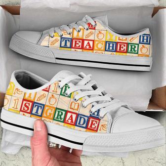 Personalized Custom Class Square Educational Pattern Low Top Shoes For Teacher - Monsterry DE