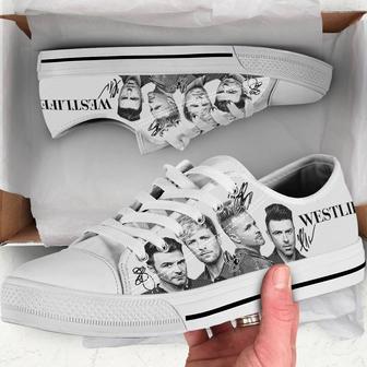 Westlife Music Band Low Top Shoes Converse Sneakers - Monsterry DE