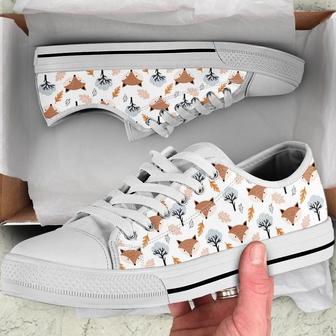 Cute Foxs And Leaves Low Top Shoes, Unisex Sneakers, Men And Women Low Top Sneakers | Favorety