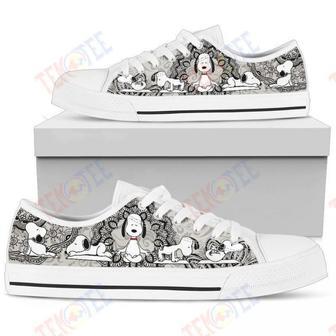 Mens Womens Snoopy Yoga Unisex Low Top Sneakers Trending Brand Low Top Shoes Custom Print Footwear Converse Sneakers | Favorety DE