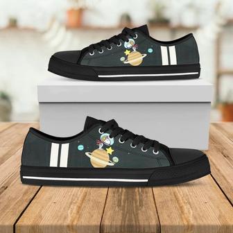 Snoopy Woodstock Cartoon Planet Low Top Shoes | Favorety