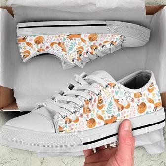 Fox And Little Flower Low Top Shoes, Unisex Sneakers, Men And Women Low Top Sneakers | Favorety