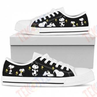 Mens Womens Snoopy Friendship Low Top Shoes Custom Print Footwear Converse Sneakers | Favorety DE