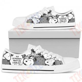 Mens Womens Black Snoopy Low Top Shoes Custom Print Footwear Converse Sneakers | Favorety CA