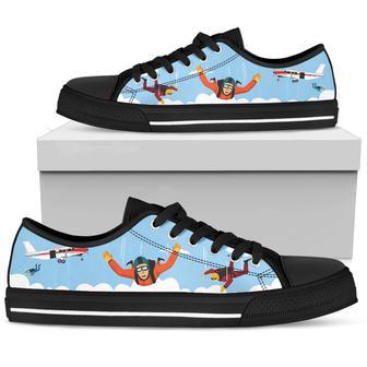 Skydiving Low Top Shoe (Blue) | Favorety DE