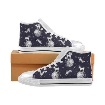 Chihuahua space helmet. astronaut pattern Women's High Top Shoes White - Monsterry DE