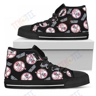 Mens Womens Script Logo Pattern New York Yankees High Top Shoes | Favorety AU