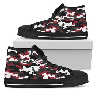 Red Snow Camouflage Print Men's High Top Shoes - Monsterry AU