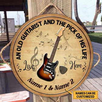 An Old Guitarist Custom Round Wood Sign - Thegiftio UK