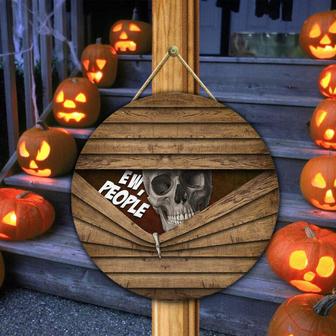 Skull Welcome Halloween Round Wood Sign - Thegiftio
