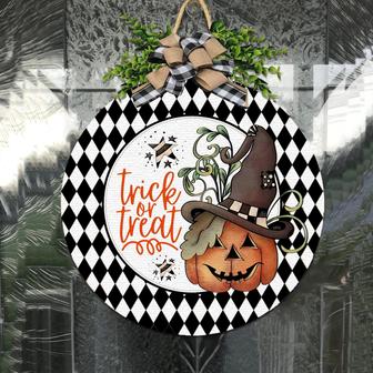 Trick or Treat Halloween Round Sign Round Wood Sign - Thegiftio