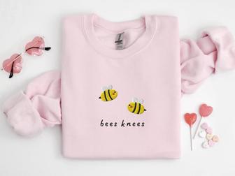 Bees Knees Sweatshirt Embroidered, Embroidered Bees Crewneck Sweater For Family | Mazezy