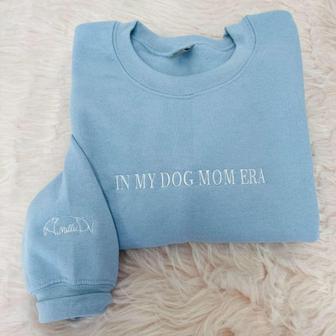 Dog Mama Sweatshirt, Hoodie Embroidered Crewneck Sweatshirt Gift For Family | Mazezy
