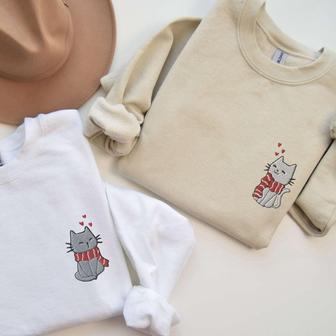 Embroidered Couples Christmas Cat Sweaters, Matching Cat Christmas Sweatshirts | Mazezy