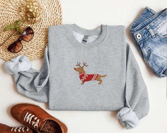 Embroidered Dachshund Reindeer Christmas Sweatshirt For Men And Women | Mazezy
