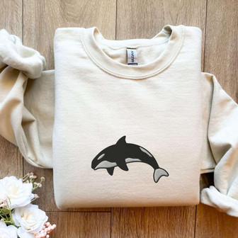 Killer Whale Embroidered Sweatshirt Crewneck Sweatshirt For Family | Mazezy