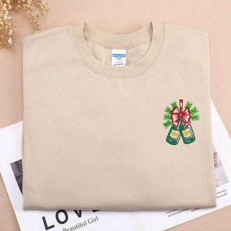 Merry Christmas Embroidered Sweatshirt Crewneck Sweatshirt For Men And Women | Mazezy