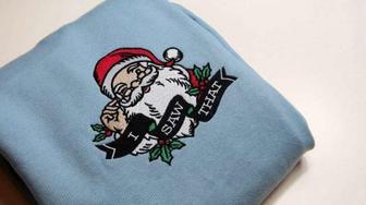 Santa Embroidered Sweatshirt Crewneck Sweatshirt For Men And Women | Mazezy