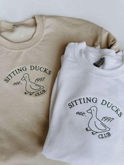 Sitting Ducks Club Embroidered Sweatshirt Crewneck Sweatshirt For Women And Women | Mazezy